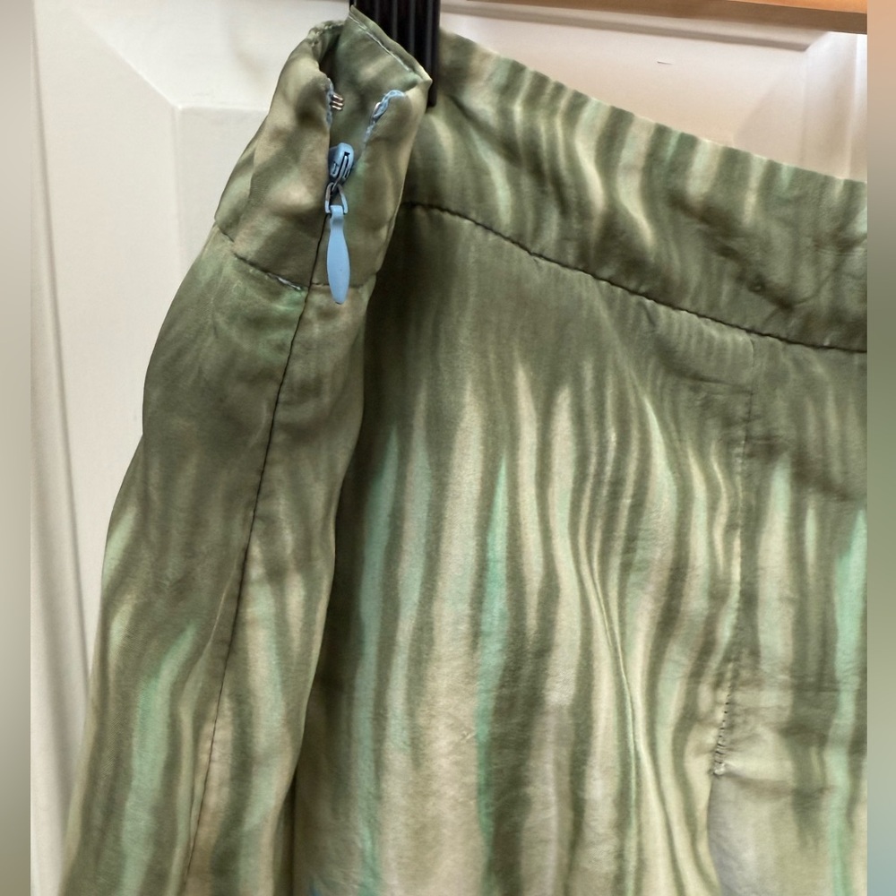 Bandolino Silk Green and Blue A-Line Pleated Skirt - Picture 9 of 11